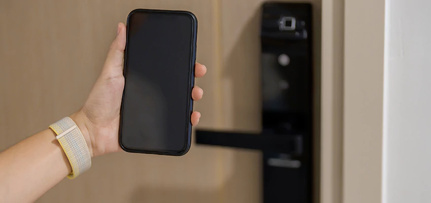 Keypad Wifi Locks Repair And Installation in Greenacres, CA